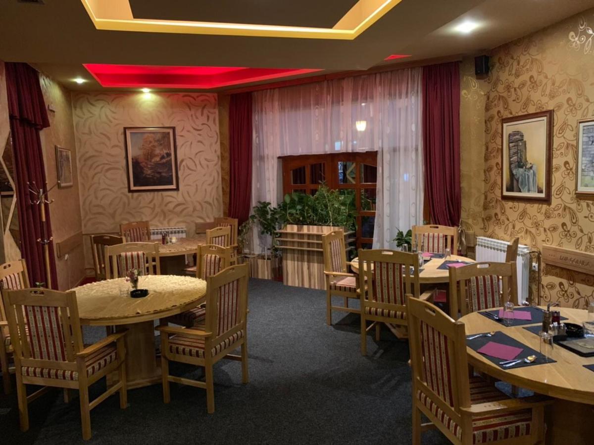 Hotel Dva Goluba ปาเล ภายนอก รูปภาพ